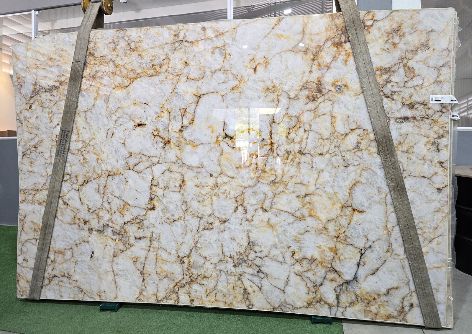 Cristallo Gold Quartzite