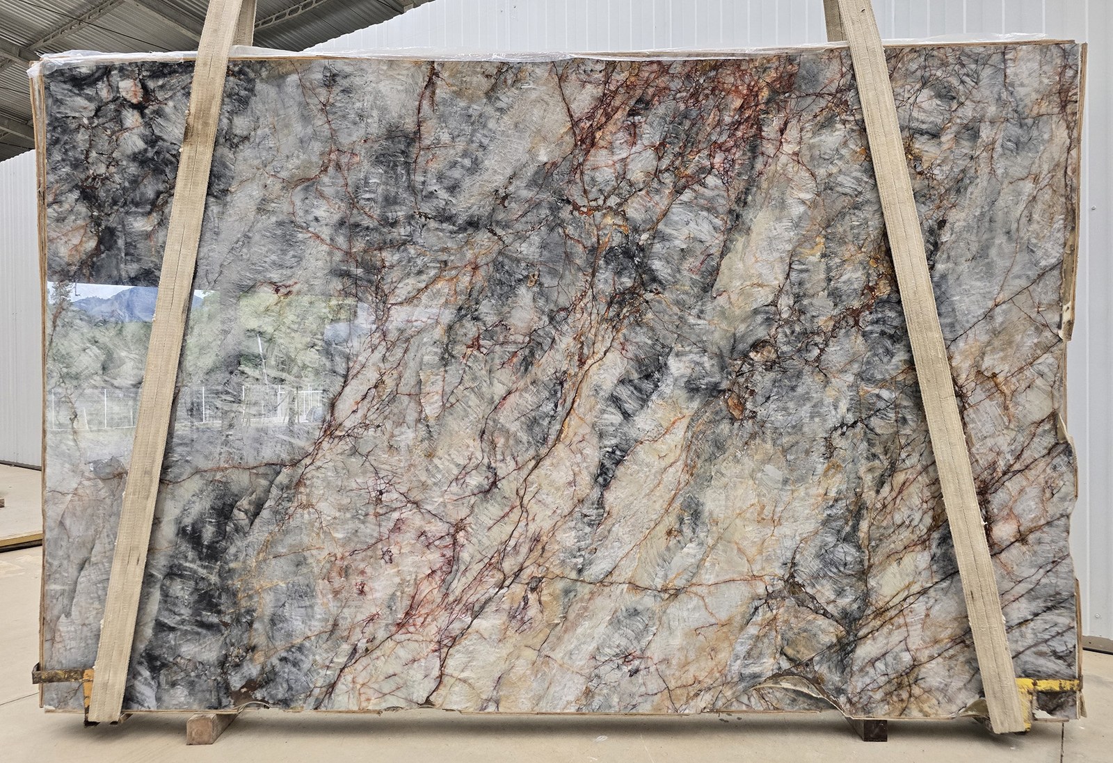 Cristallo Sapphire Quartzite